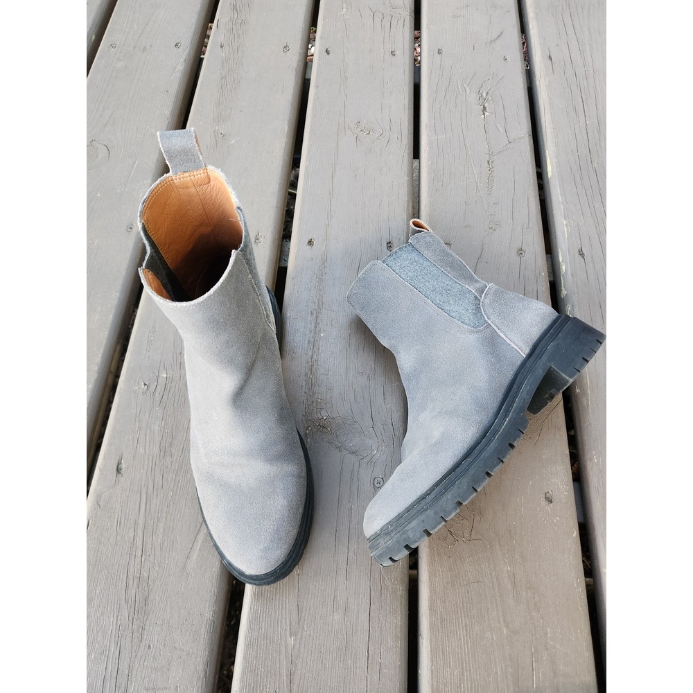 Lucky Brand Chelsea Boots Grey Suede Lug Sole Ankle Booties Size 8.5M